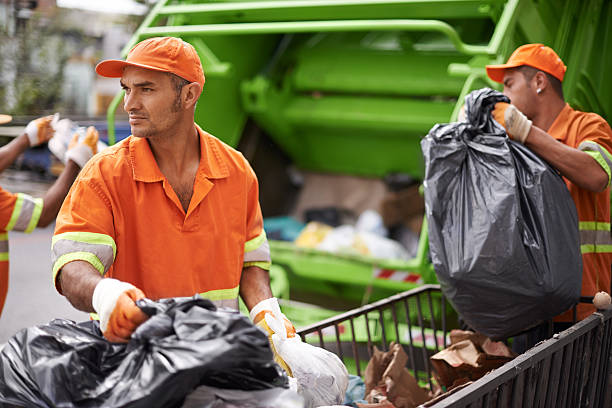Best Retail Junk Removal  in Streamwood, IL